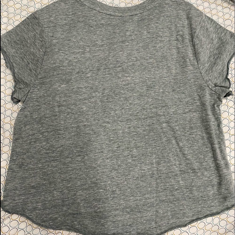 grey top - Picture 2 of 2